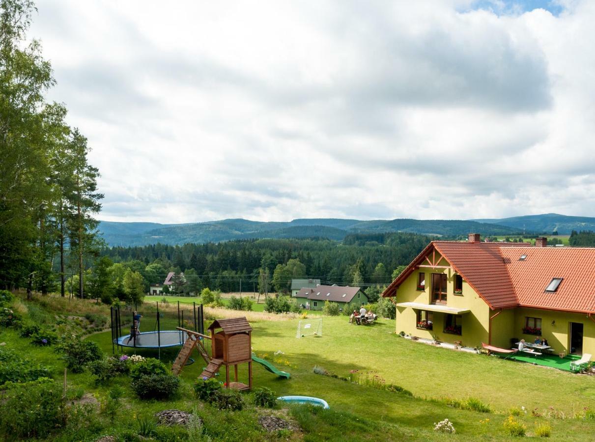 W Gorach Stolowych * Szczytna